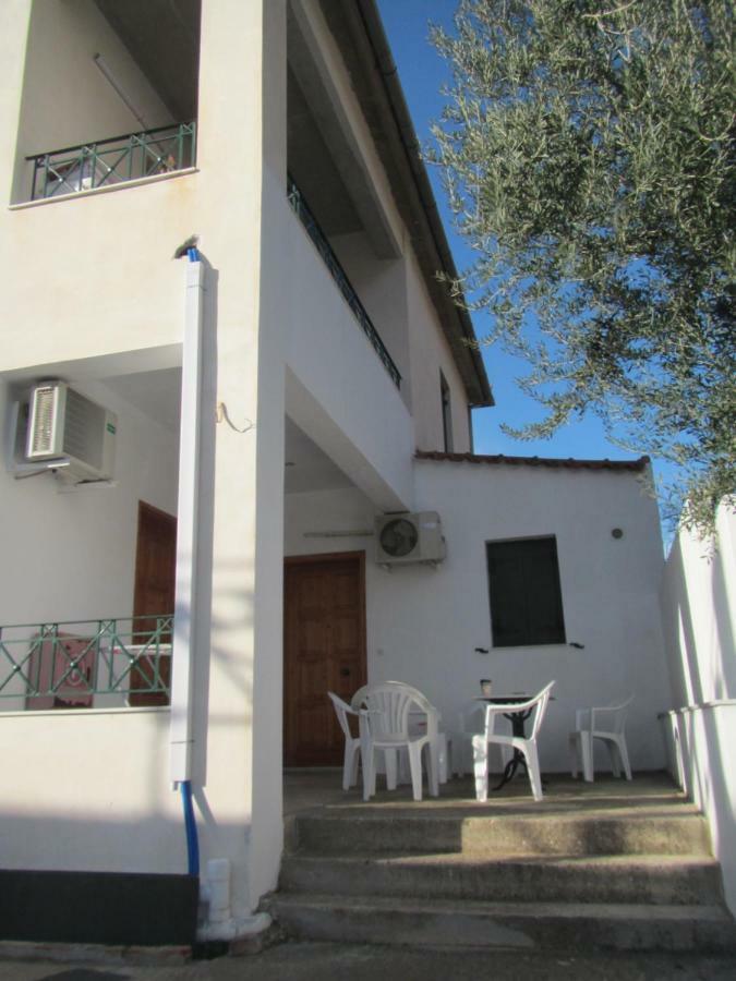 Appartement "Action" House In Leonidio 4-Beds Extérieur photo